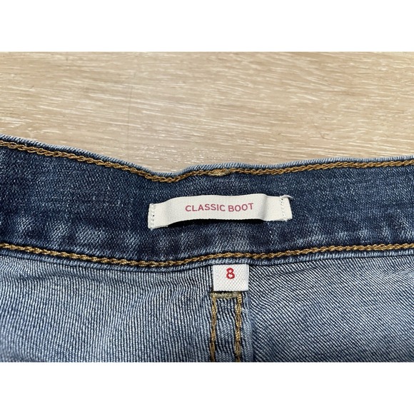 Levis Classic Boot Cut Jeans Womens Size 8 Medium Wash Blue Mid Rise Stretch - Picture 3 of 9